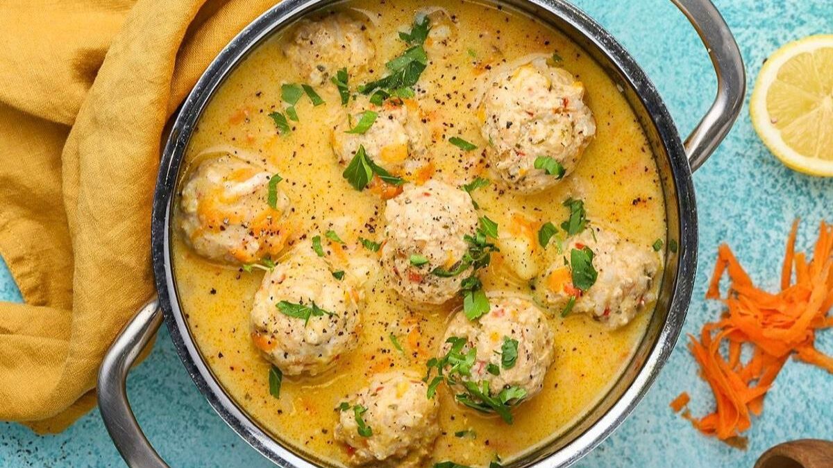 Youvarlakia: Greek Meatball Soup.