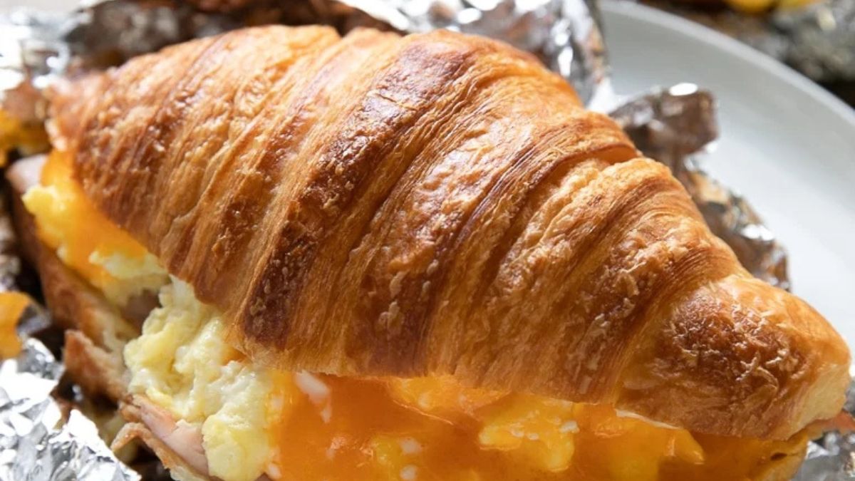 Croissant Breakfast Sandwich (Freezer-Friendly!).