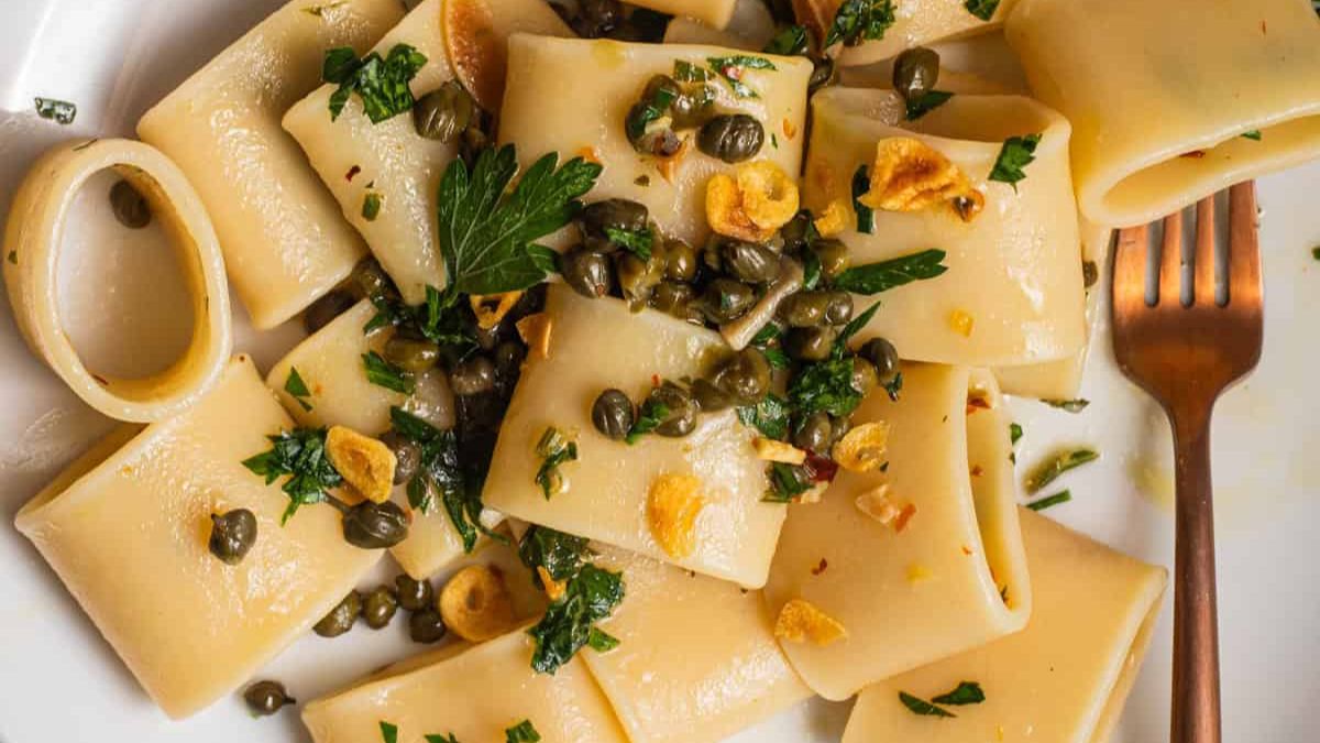 Lemon Caper Pasta (Quick & Easy!).