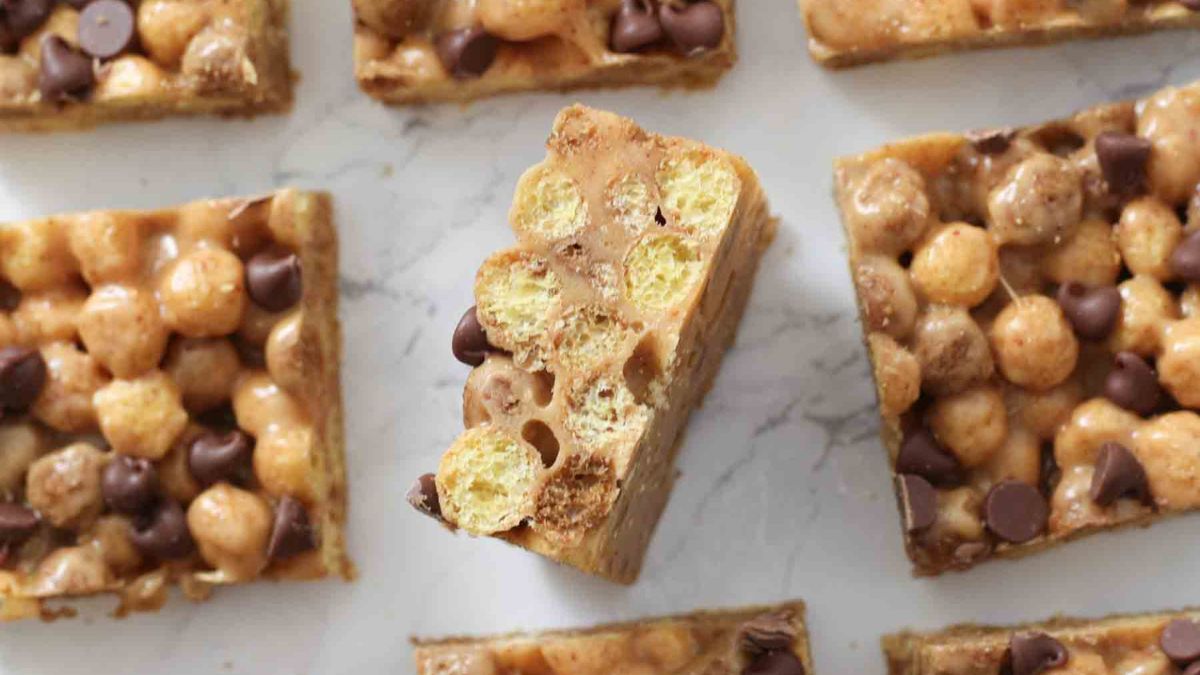 Marshmallow Reese's Puffs Treats.