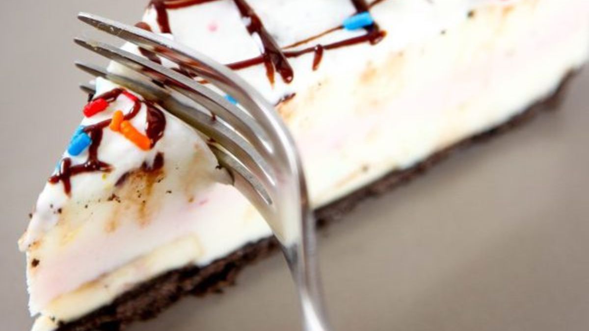 No Bake Banana Split Dessert.