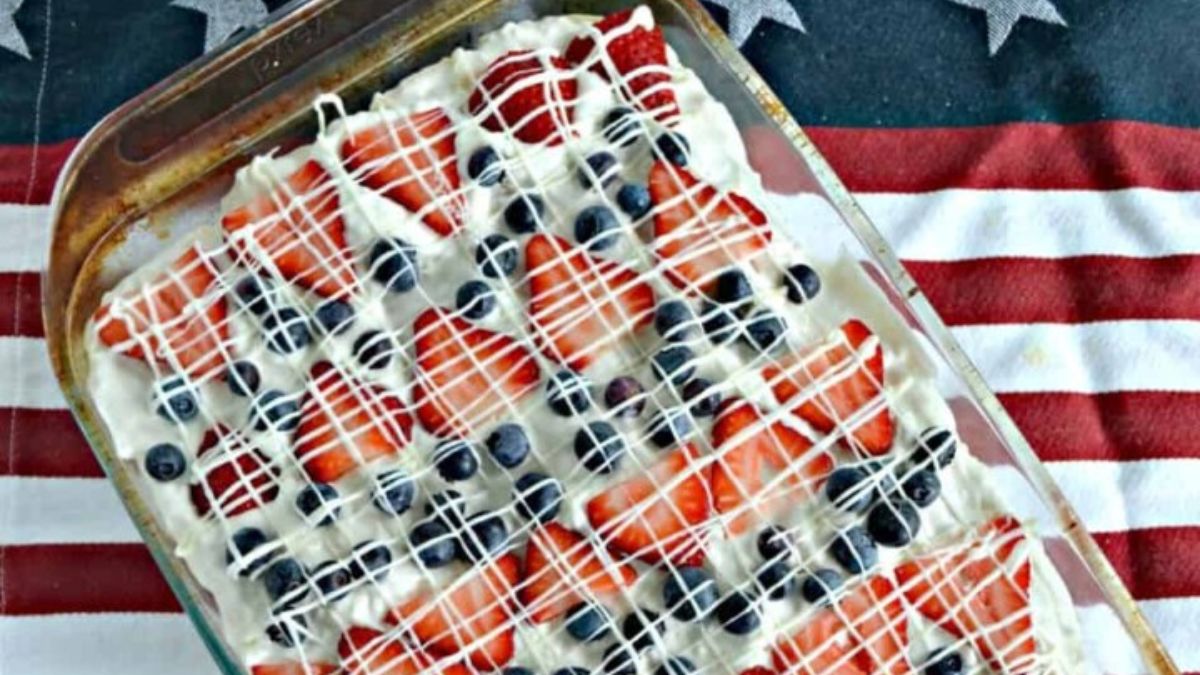 No Bake Summer Berry Icebox Cake.