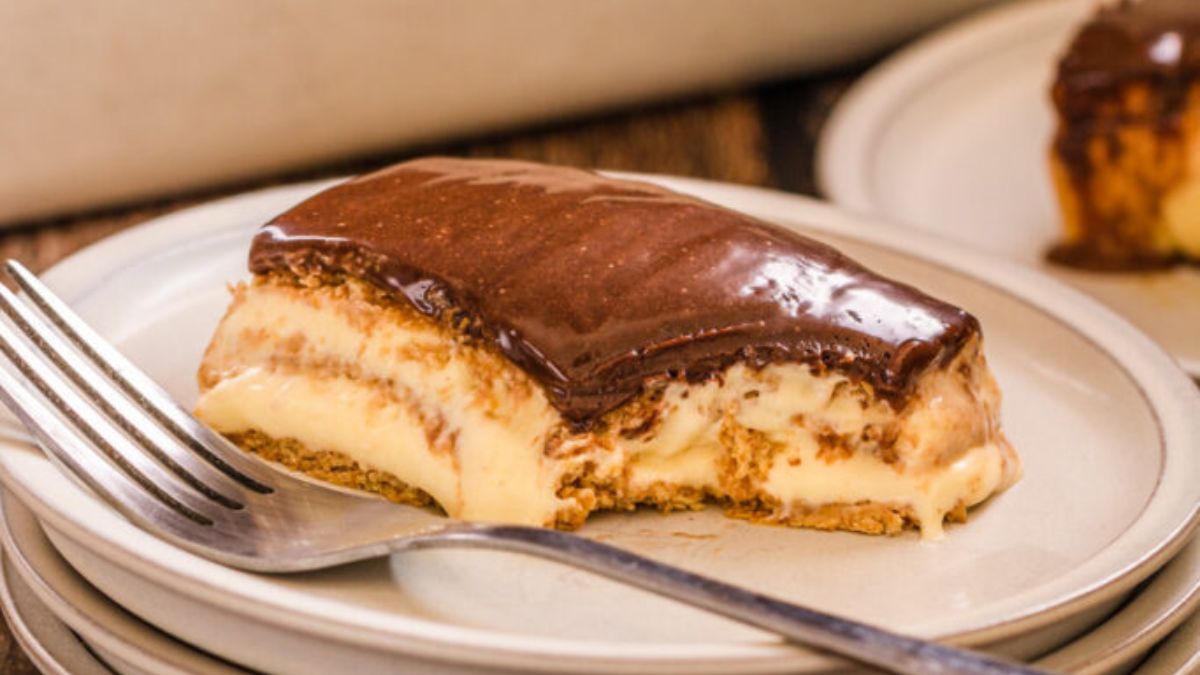 Old-Fashioned Chocolate Eclair Cake.