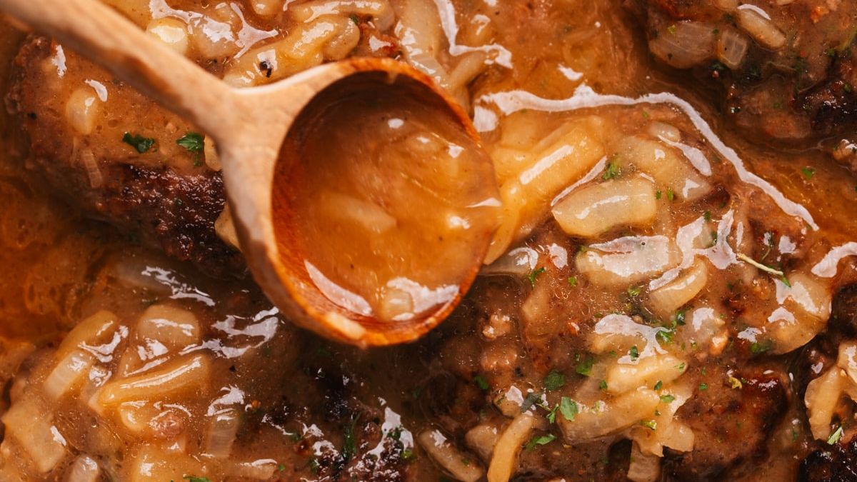 Old Fashioned Salisbury Steak Recipe (in 25 Minutes!).