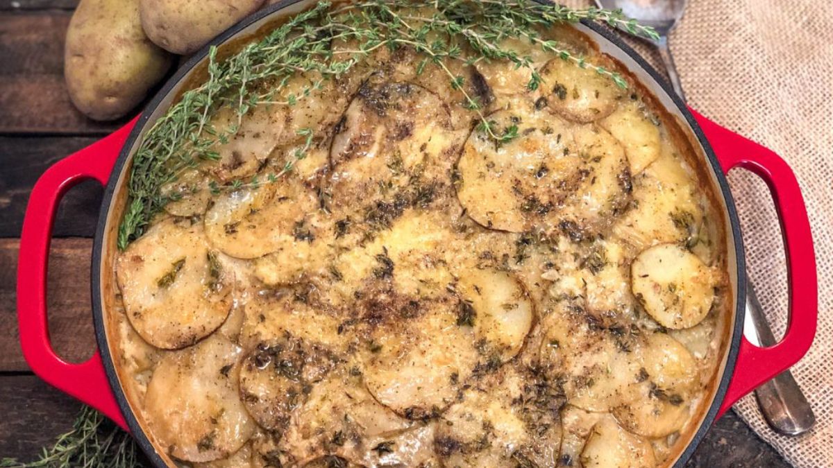 Skillet Scalloped Potato Gratin.