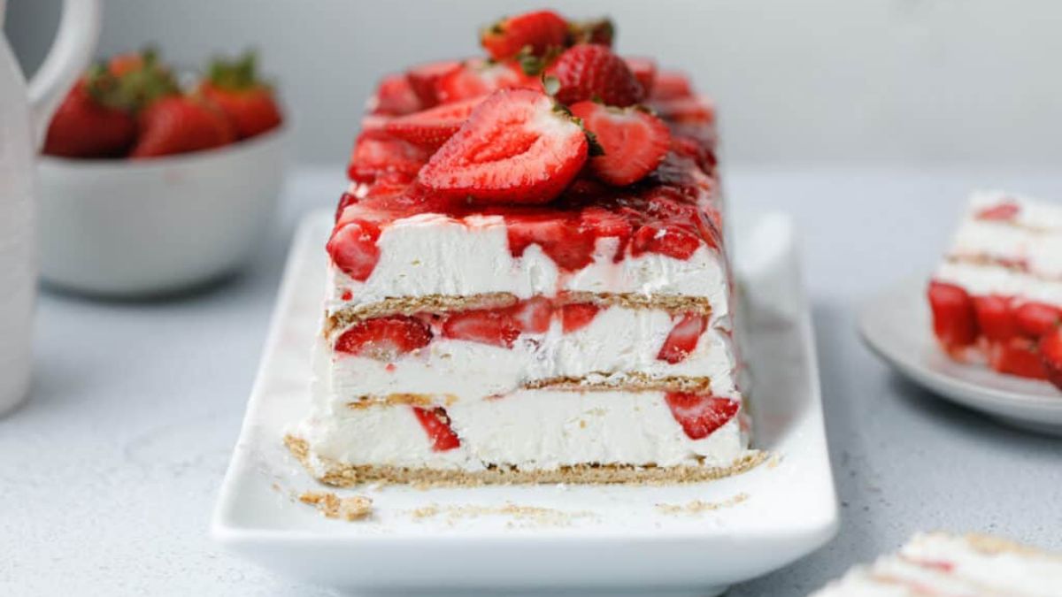Strawberry Cheesecake Icebox Cake.