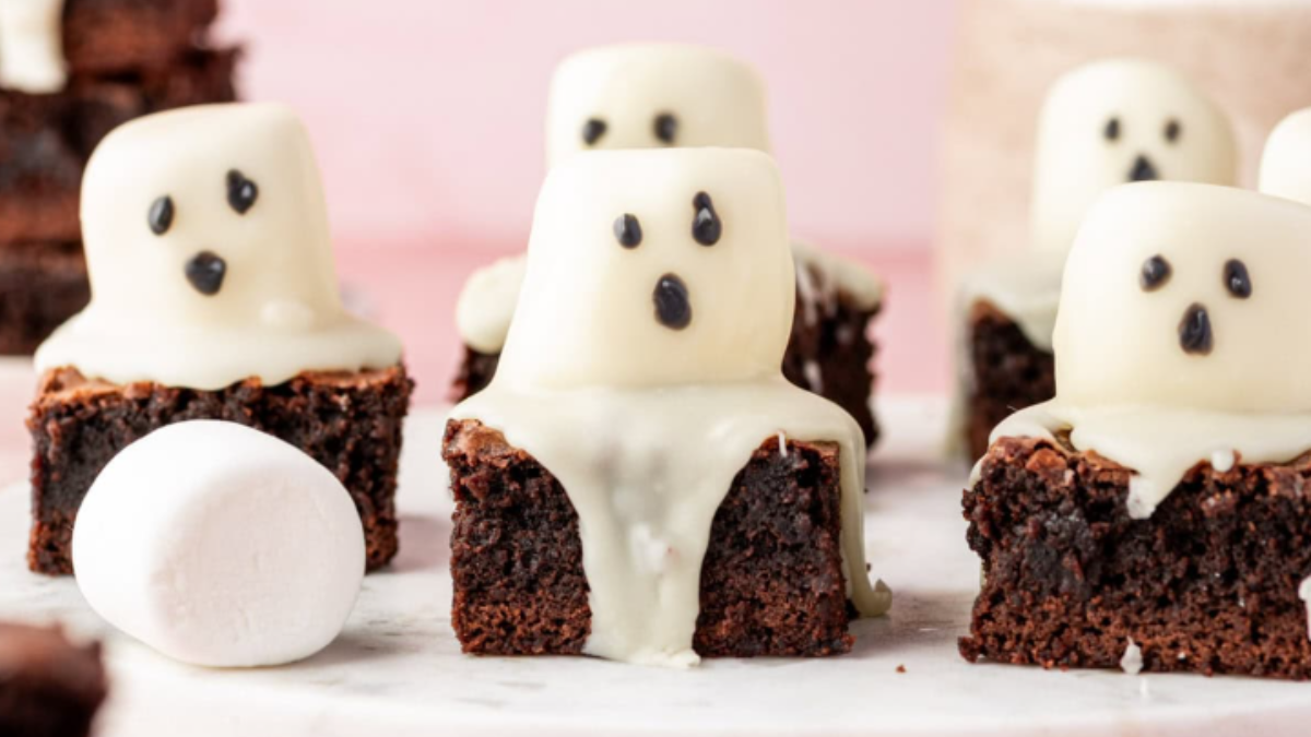 Easy Ghost Brownies.